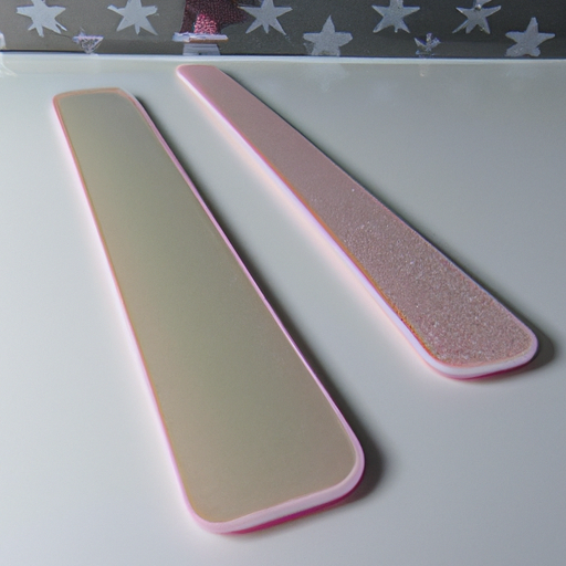 The manufacturer of reusable nail files, glass nail files, is cheap,